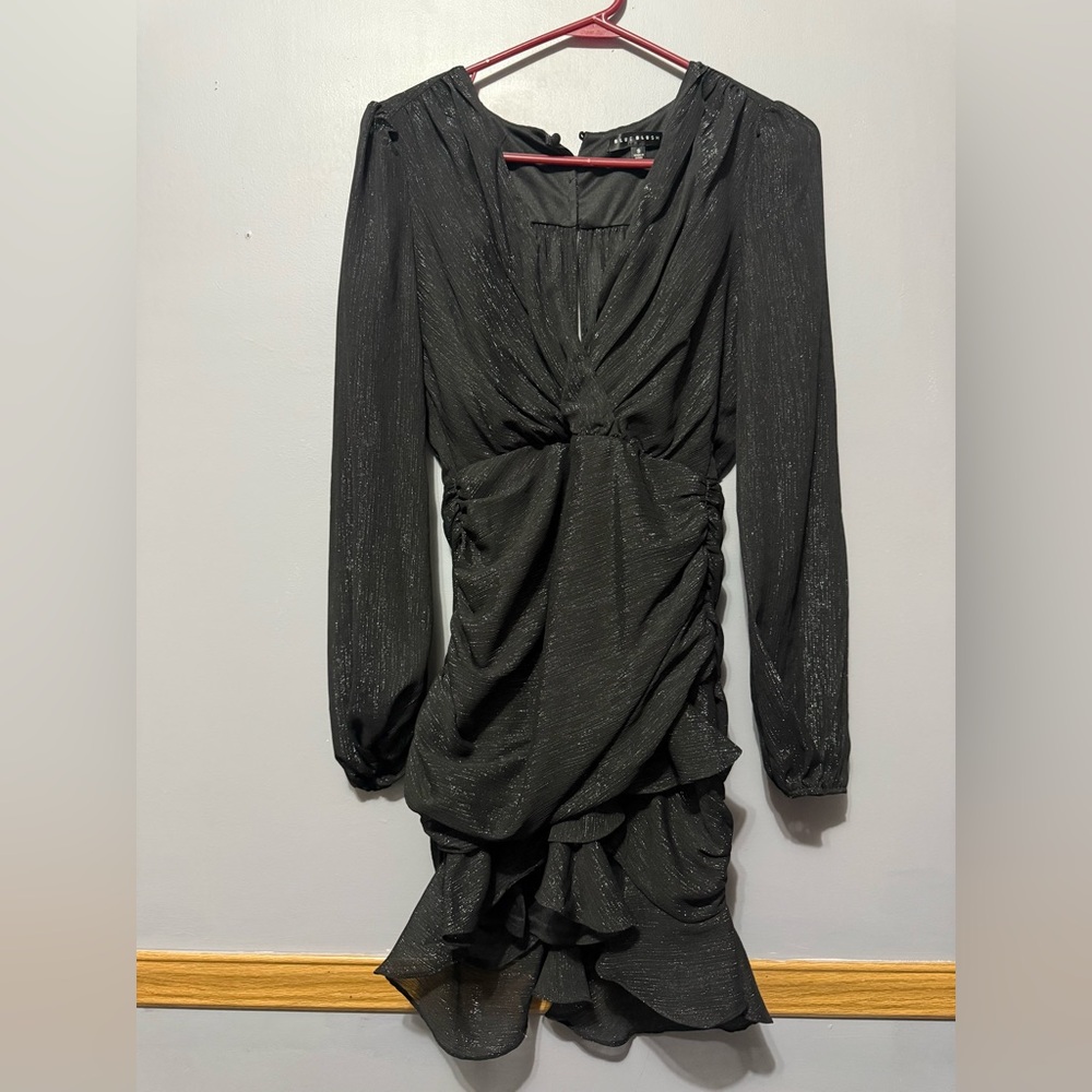 Women’s ruched sparkly long sleeve dress